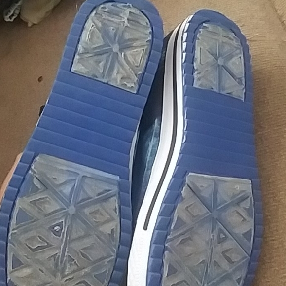 Shoes - Picture 4 of 4